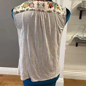 Anthropologie tiny XS patchwork front top cotton back‎ thumbnail 4