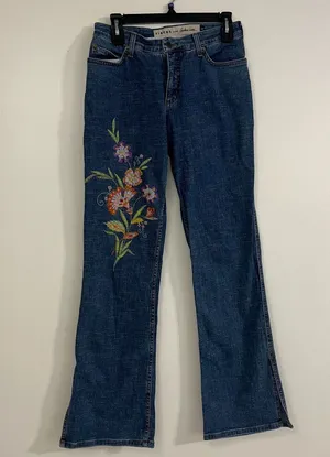 FIBERS Floral Embroidered Denim Flare Jeans Womens Size 8 Boho Hippie thumbnail 1