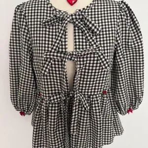 Boutique black & white gingham bow tie up blouse with mini red bows & red rosebuds thumbnail 6