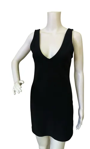 Wild Fable Classic Black V-Neck Sleeveless Dress thumbnail 1