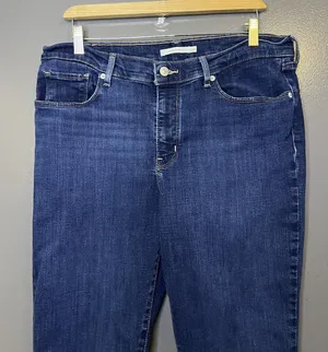 Levis Classic Straight Jeans Womens 14S Blue Dark Wash Stretch Denim Pants thumbnail 1