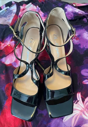 Black Patent Strappy Square-Toe Women's Heels with Ankle Wrap thumbnail 1