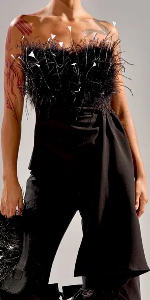 AKIRA NWT Limited Edition high-fashion Feathered tailored Corset Top XL thumbnail 1