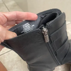 Lucky Brand Katriny Black Leather Triple Buckle Moto Boots Square Toe 7.5M EUC thumbnail 9