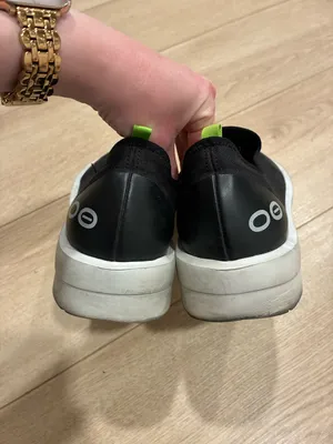OOFOS OOmega eeZee Low Women’s Recovery Shoe Black Sneaker Slip On Size 10 thumbnail 6