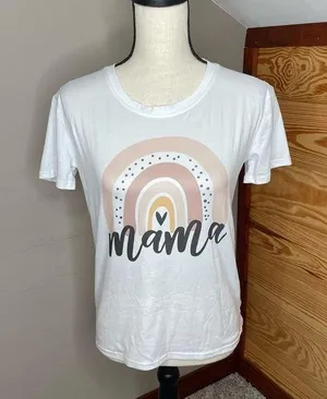 Unbranded Mama Rainbow Heart Short Sleeve White Tee T-Shirt Medium thumbnail 1