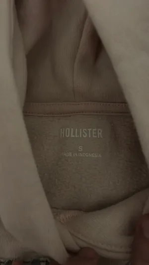 Hollister sweatshirt  thumbnail 2