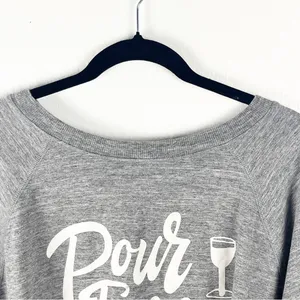 WILDFOX Gray “Pour Favor” Graphic Long Sleeves Sweatshirt XL Casual Neutral Cozy thumbnail 5