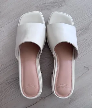 White/cream High heels thumbnail 3
