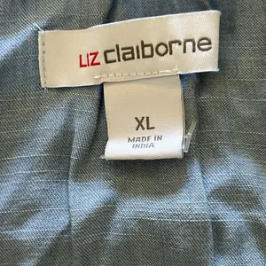 Liz Claiborne Light Blue Jeans V-Neck Sleeveless Blouse Sz XL thumbnail 2