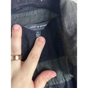 Lucky Brand Buffalo Plaid Button Down Womens Small‎ Olive Green Black Flannel thumbnail 3