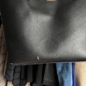 Michael Kors Black Large Tote thumbnail 2