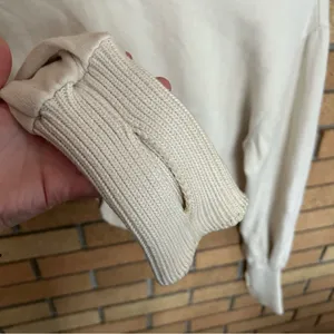 Zara Cropped Long Sleeve Knit Crew Scoop Neck Sweater Cream Size Medium thumbnail 3
