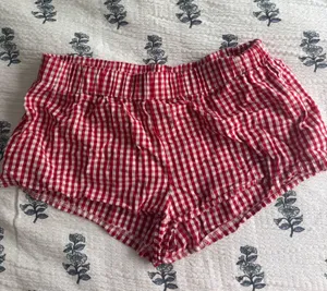 Edikted Red and White gingham shorts thumbnail 1