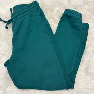Aritzia TNA Sweatfleece Cozy Boyfriend Sweatpants Green Medium thumbnail 8