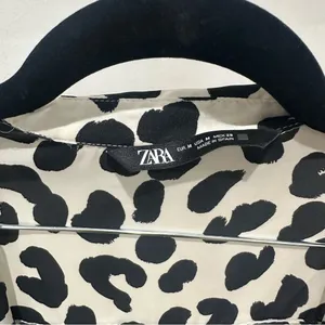 Zara Black and White Leopard Print Women's Top thumbnail 2