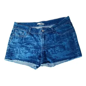 ✨ OLD NAVY DIVA 3 Floral Rockpile Cutoff Shorts✨ thumbnail 3