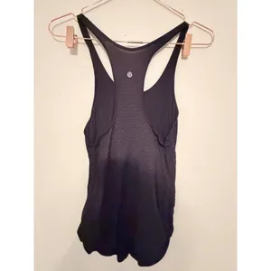 Lululemon Tank Top Womens 4 Black stripe Swiftly Tech Racerback 2.0 Ombre Gym‎ thumbnail 3