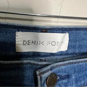 Denim Forum Aritizia‎ The Jane MidRise Bootcut denim Jeans thumbnail 7
