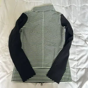 Lululemon Daily Yoga Mint Moment Jacket Sz 6‎ Full Zip Black Green Stripe Preppy thumbnail 6