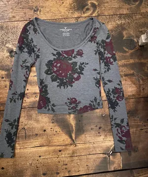 American Eagle Cropped Shirt thumbnail 2