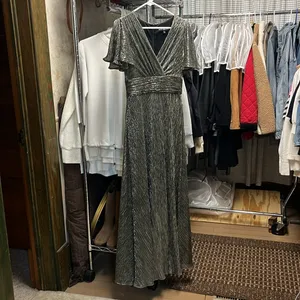 Betsy and Adam formal gown, size 6 thumbnail 12