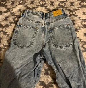 ZARA Jeans thumbnail 3
