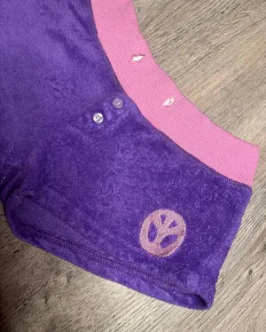 Body Candy Rare Y2K Early 2000’s PLUSH MINI SHORTS thumbnail 2