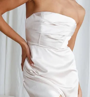 Selfie Leslie DOLCE VITA COWL BUST SATIN CHIC STRAPLESS MIDI DRESS CHAMPAGNE thumbnail 5
