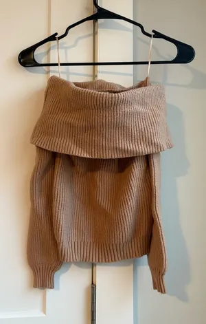 Sincerely Jules Off the shoulder sweater thumbnail 1