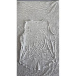 Lululemon White Sleeveless Muscle Tank Top Curved Hem Reflective Logo 4512 thumbnail 2