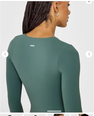 Oner Active SOFTMOTION™ SCOOP NECK LONG SLEEVE TOP WITH BUILT IN BRA SHELF WITH WHITE LOGO thumbnail 2