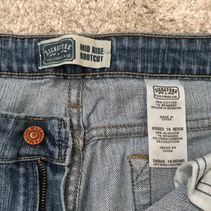 Levi’s mid rise bootcut misses plus size 16 medium jeans thumbnail 5