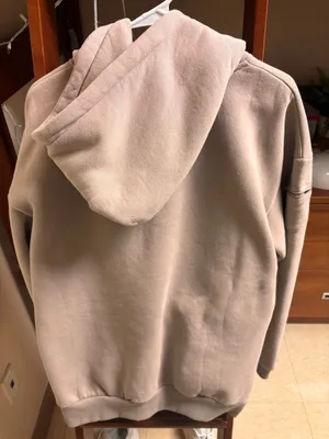Travel Essential Comfrt Hoodie thumbnail 4