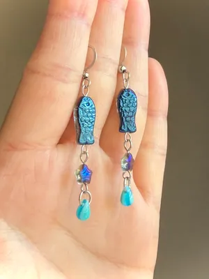 Handmade quality Czech glass beads fish/srar & teardrop dangle earrings💚⭐️🐟💕 thumbnail 3