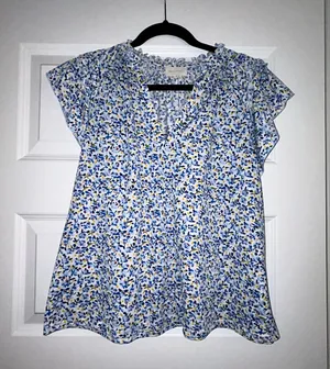 MELLODAY Ditsy Floral Print Ruffle Cap Sleeves Split Neckline Blouse Top thumbnail 1