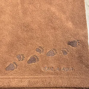 Woolrich Vintage Arctic Image Nome Alaska Brown Sweater With Bear Designs thumbnail 4
