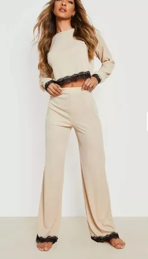 Boohoo Jerry Knit Cropped Lounge set  thumbnail 1