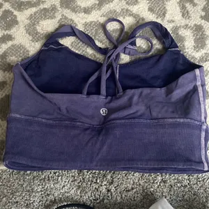 Lululemon bra thumbnail 2