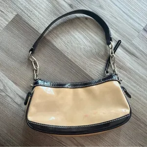 Dooney & Bourke Cream Brown Trim Small Patent Purse J6423747 thumbnail 4