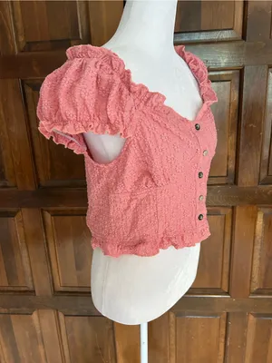 POL In Fair Verona Button Up Crop Top Pink‎ Eyelet Ruffle Cap Sleeve Small thumbnail 4