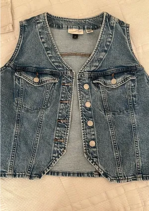 Universal Threads Denim Vest thumbnail 2