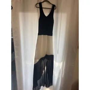 Maje Paris Ruddy Ribbed Plissee Colorblock Midi Dress Size 1 Small thumbnail 3