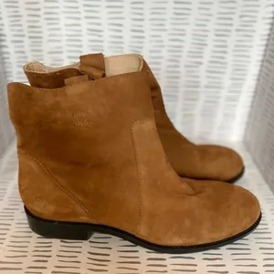 Lands End Womens Cognac Brown Suede Slouchy Ankle Boots Low Block Heel‎ Size 8.5 thumbnail 4