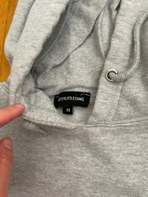 Pretty Little Thing hoodie thumbnail 2
