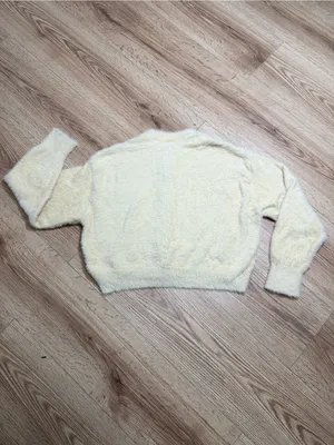 LEVI'S Betty Cardigan Cream Fuzzy Eyelash Knit Cropped Button Up Womens M thumbnail 3
