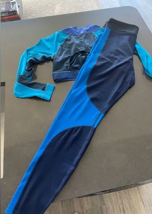 JoyLab BLUE YOGA SET LEGGINGS AND CROP TOP S/M thumbnail 1