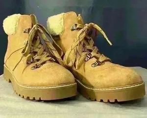 Women’s White Mountain Cliff Boots Size 9, LIKE NEW!! thumbnail 1