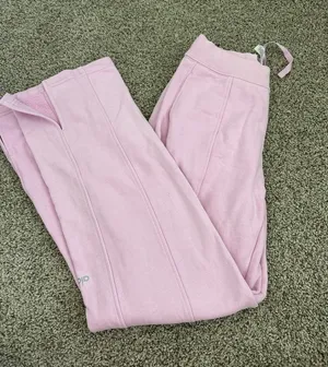 Alo Yoga Sweatpants thumbnail 1
