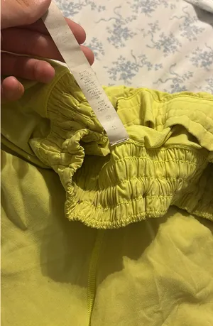 Lululemon Hotty Hot 2.5" thumbnail 3